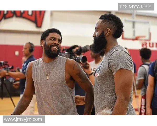 哈登与欧文精彩对决集锦回顾两位巨星的巅峰时刻与绝妙配合 哈登与欧文精彩对决集锦回顾两位巨星的巅峰时刻与绝妙配合