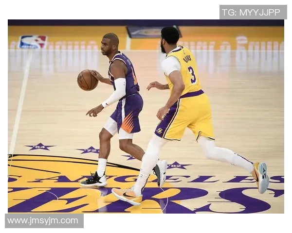 太阳与湖人激战再续NBA季后赛精彩对决引发球迷热议与期待